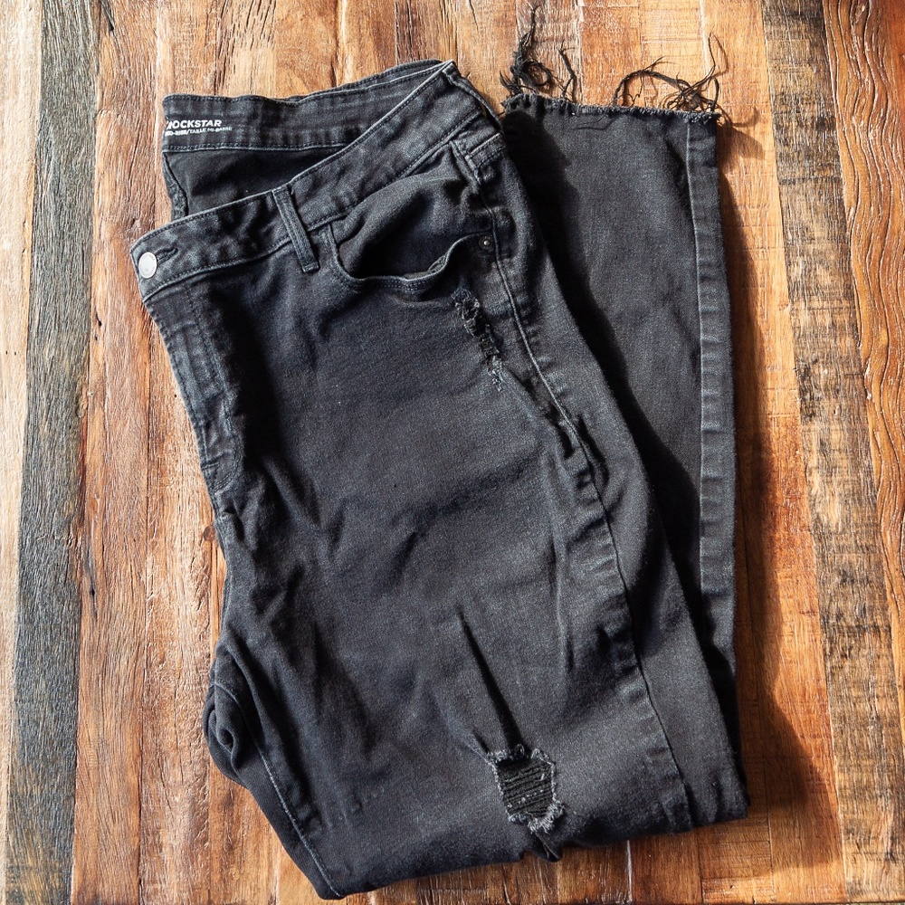 Raw-Edge Hem Mid-Rise Distressed Rockstar Jeans | Old Navy
